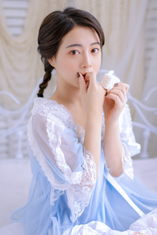 灰色的果实
